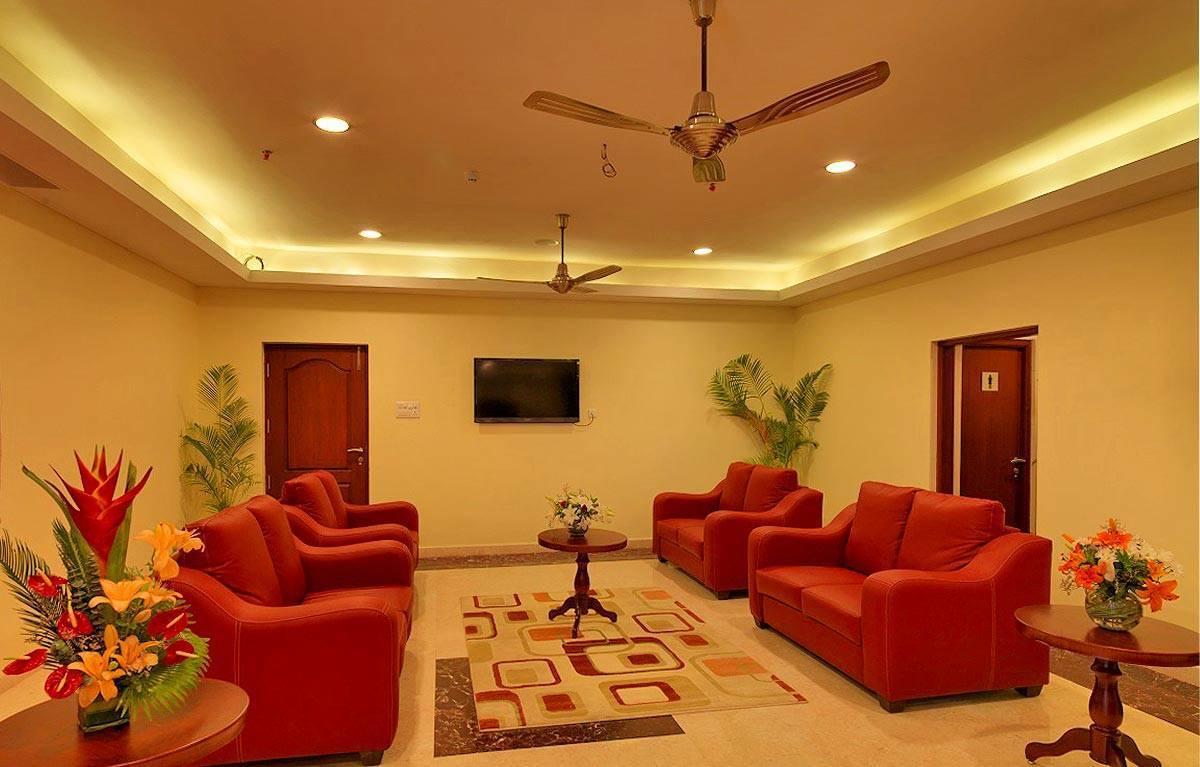 Dhanunjayas Luxury Hotel Hosūr 外观 照片